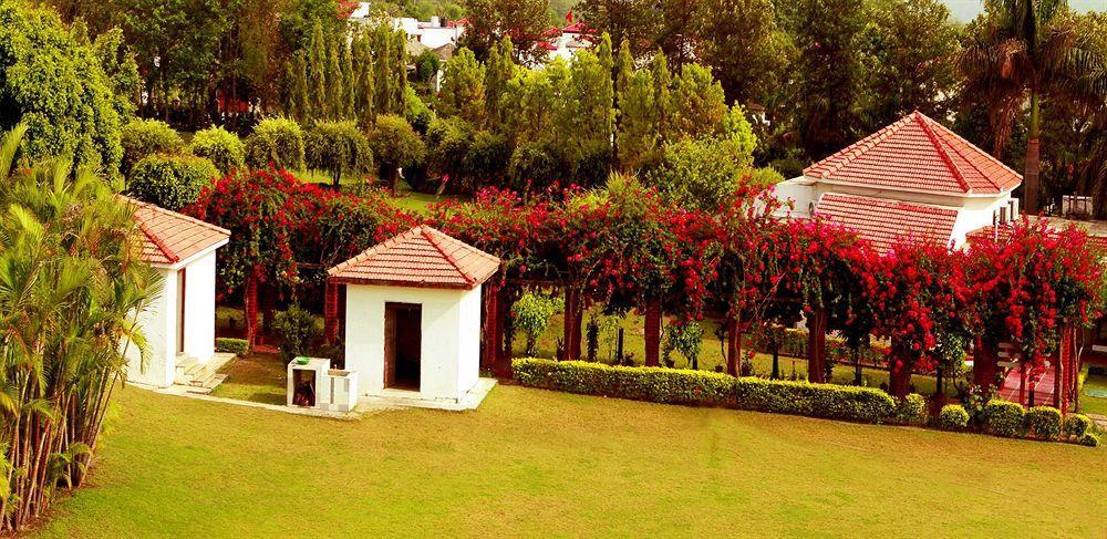 Naturoville Ayurvedic And Yoga Retreat Hotel ริชิเคช ภายนอก รูปภาพ