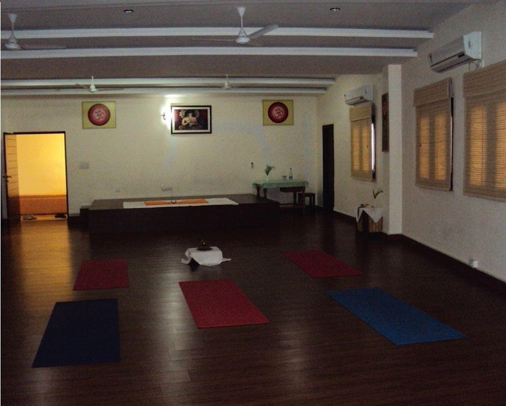 Naturoville Ayurvedic And Yoga Retreat Hotel ริชิเคช ภายนอก รูปภาพ