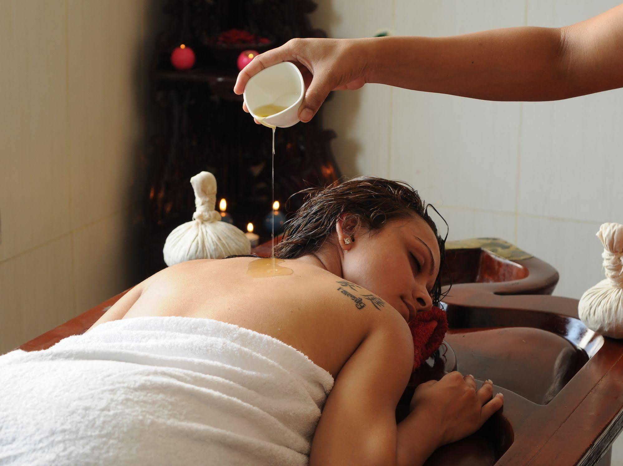 Naturoville Ayurvedic And Yoga Retreat Hotel ริชิเคช ภายนอก รูปภาพ