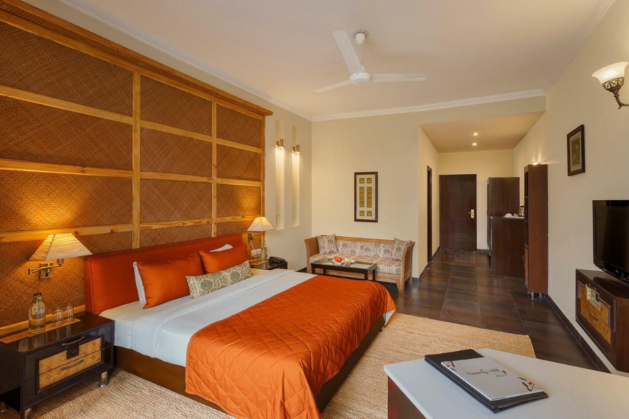 Naturoville Ayurvedic And Yoga Retreat Hotel ริชิเคช ภายนอก รูปภาพ