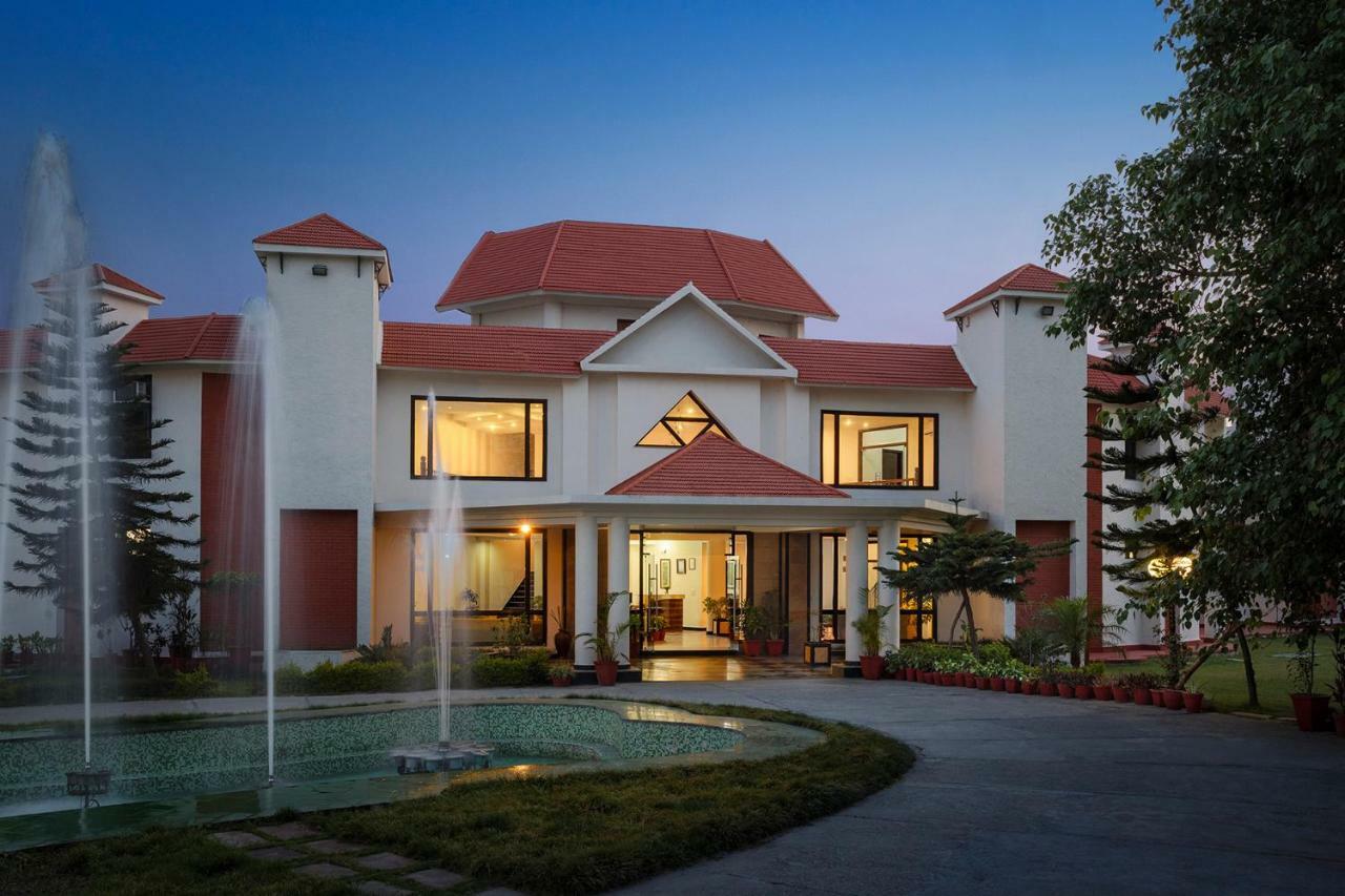 Naturoville Ayurvedic And Yoga Retreat Hotel ริชิเคช ภายนอก รูปภาพ