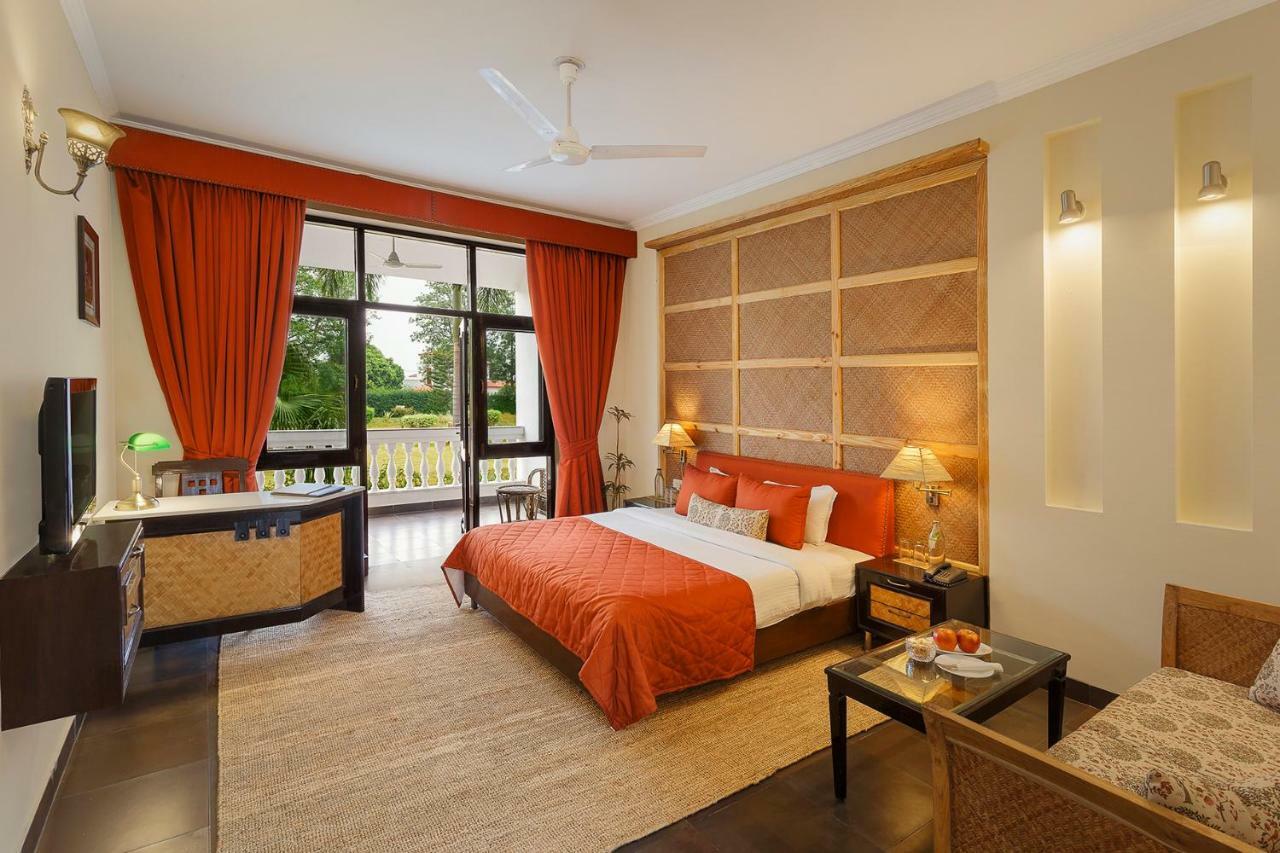 Naturoville Ayurvedic And Yoga Retreat Hotel ริชิเคช ภายนอก รูปภาพ